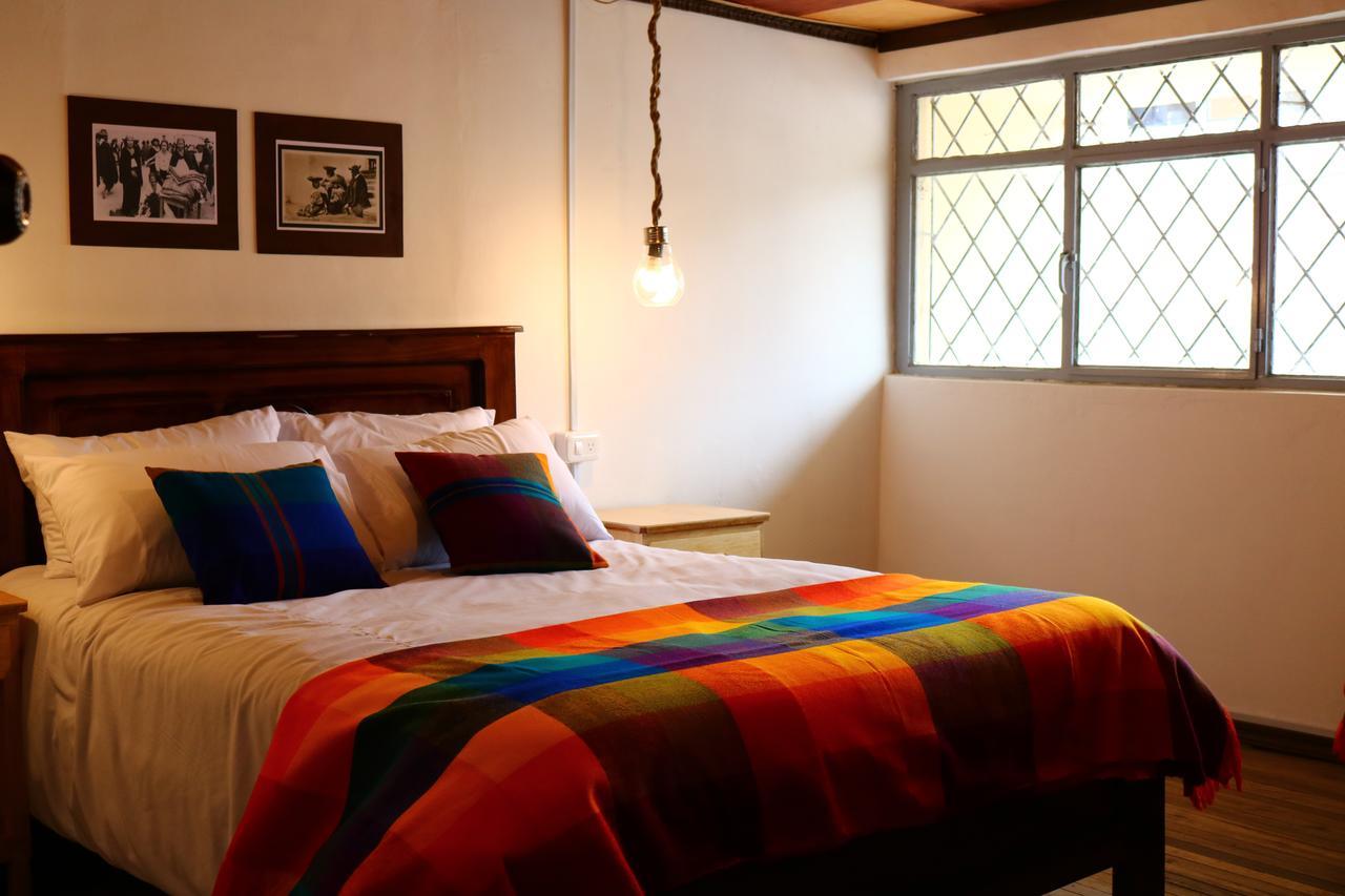 Hospedaje Los Ponchos Otavalo Eksteriør bilde