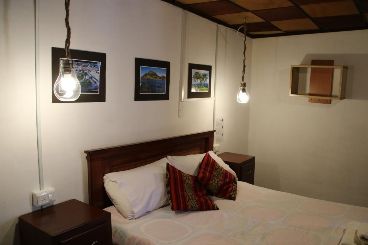 Hospedaje Los Ponchos Otavalo Eksteriør bilde